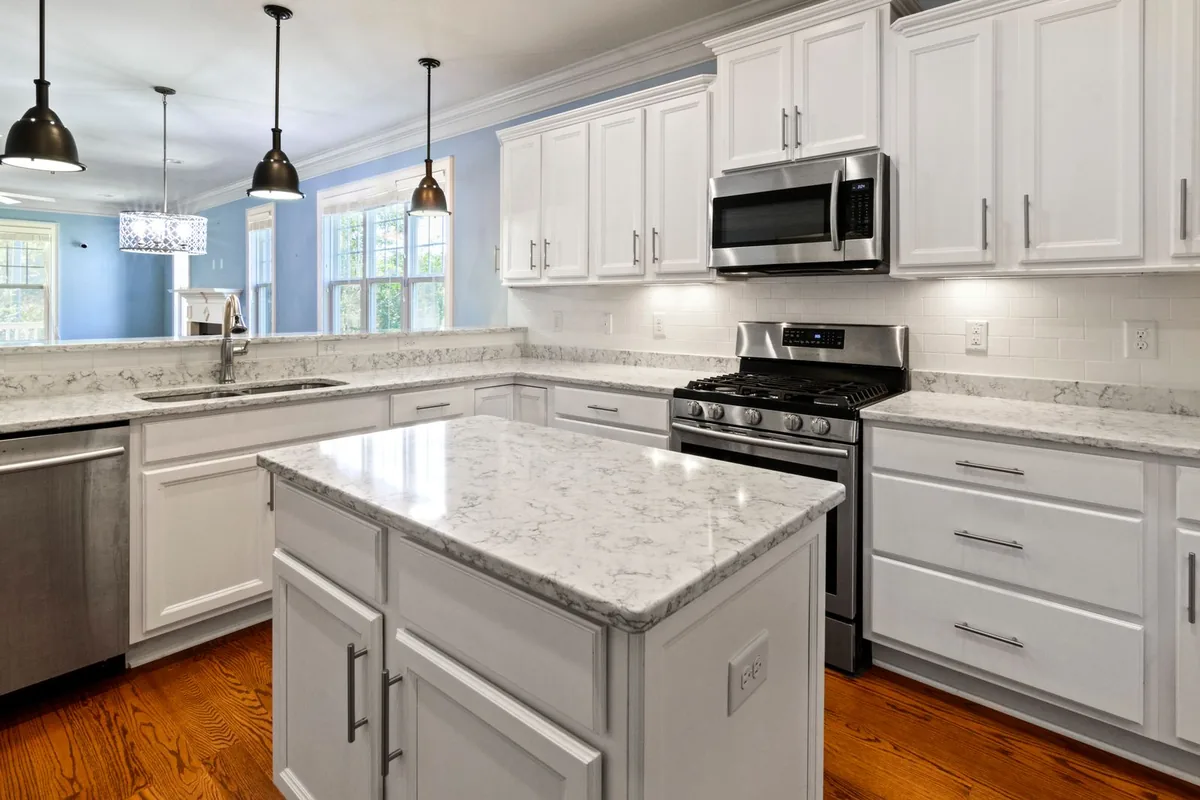 Filth & Squalor Cleanup in West Lake Hills, TX